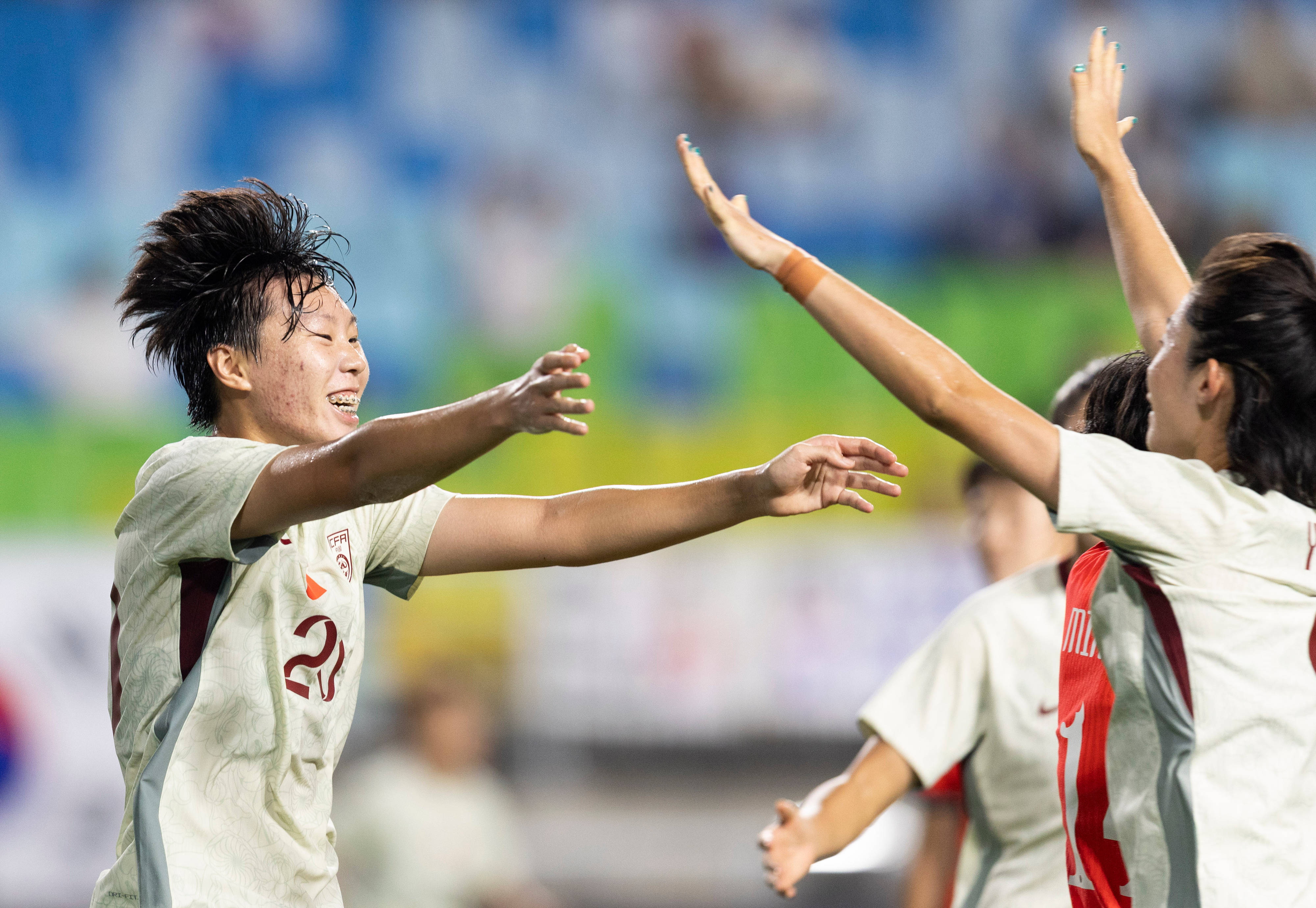 韩国女足队员积极备战下一轮比赛结果